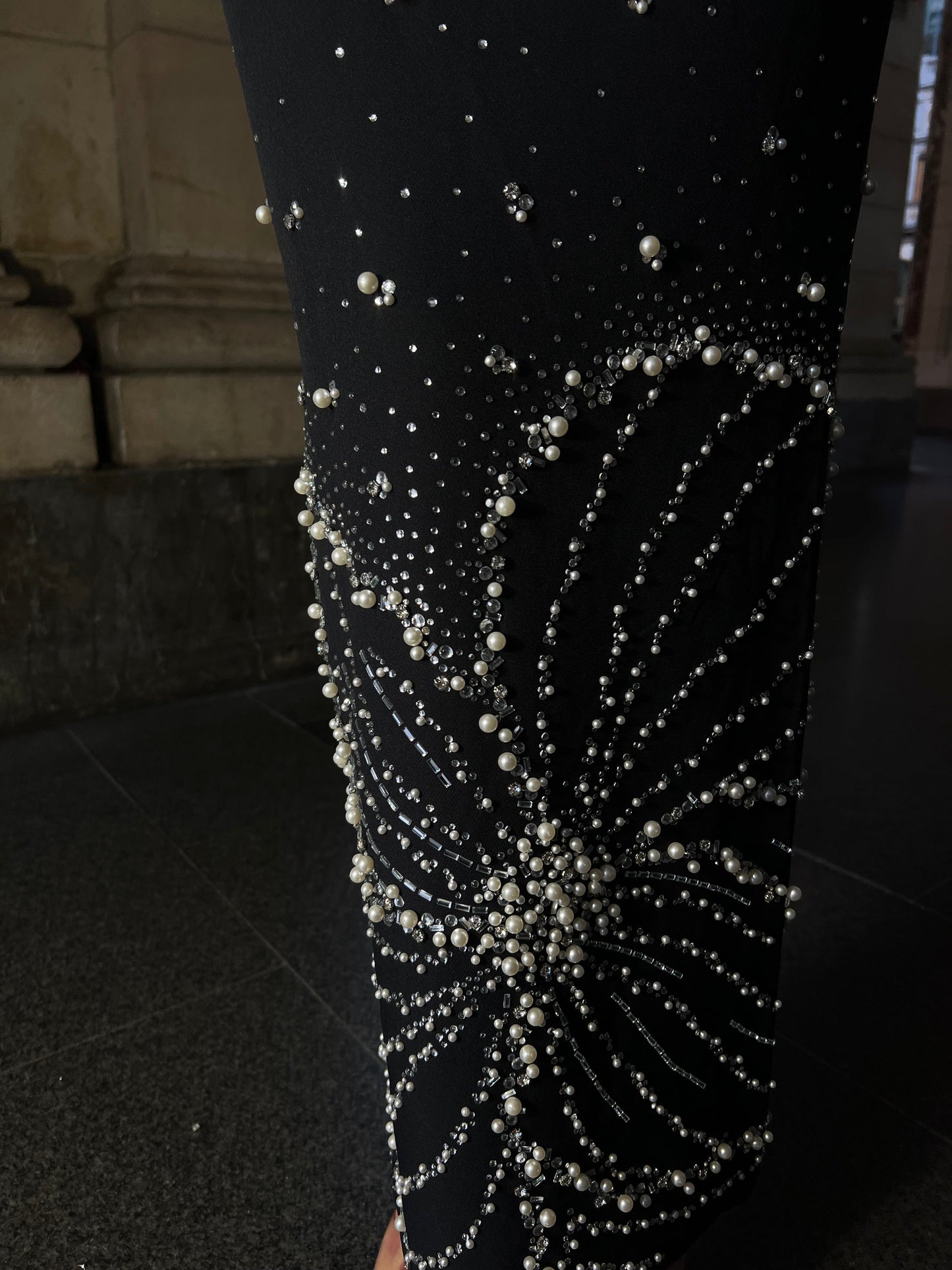 The Bloom dress black