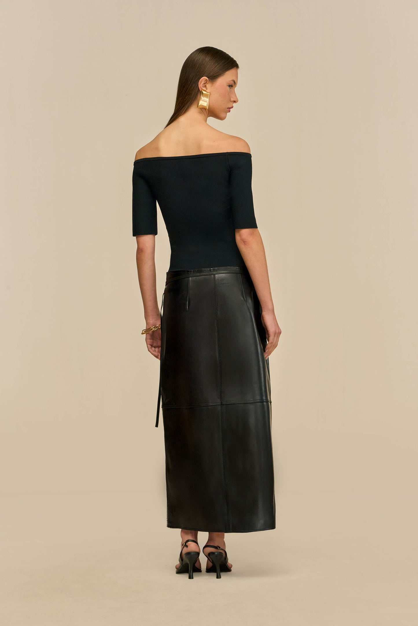 SANDERS TOP - BLACK