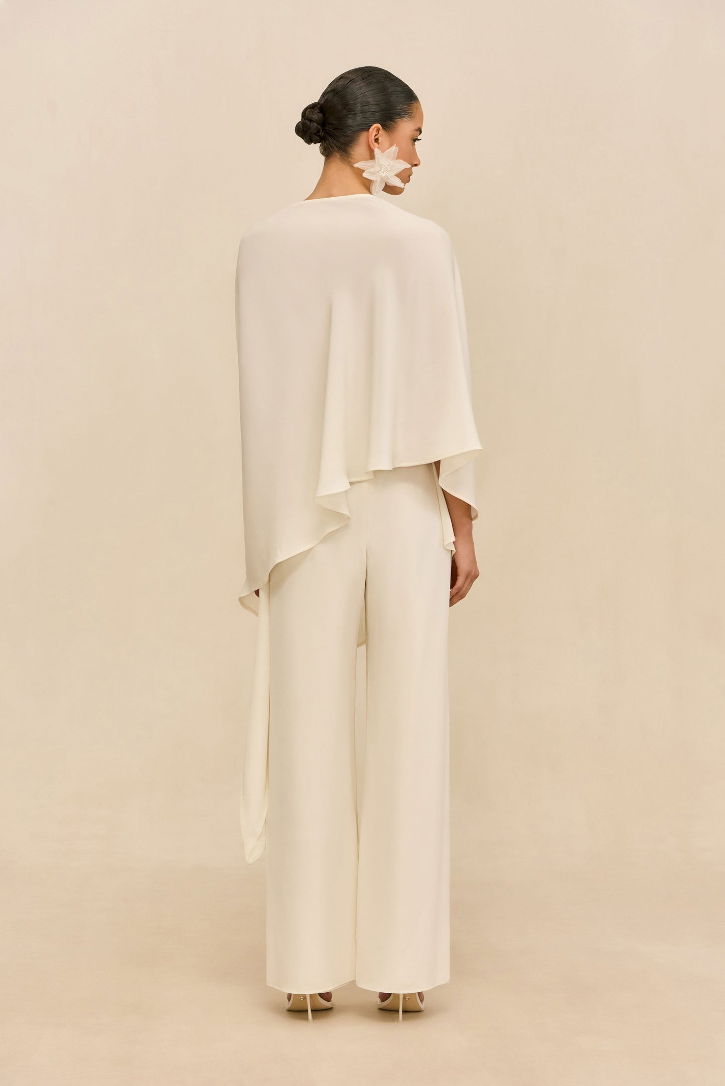 SARA PANT - OFF WHITE
