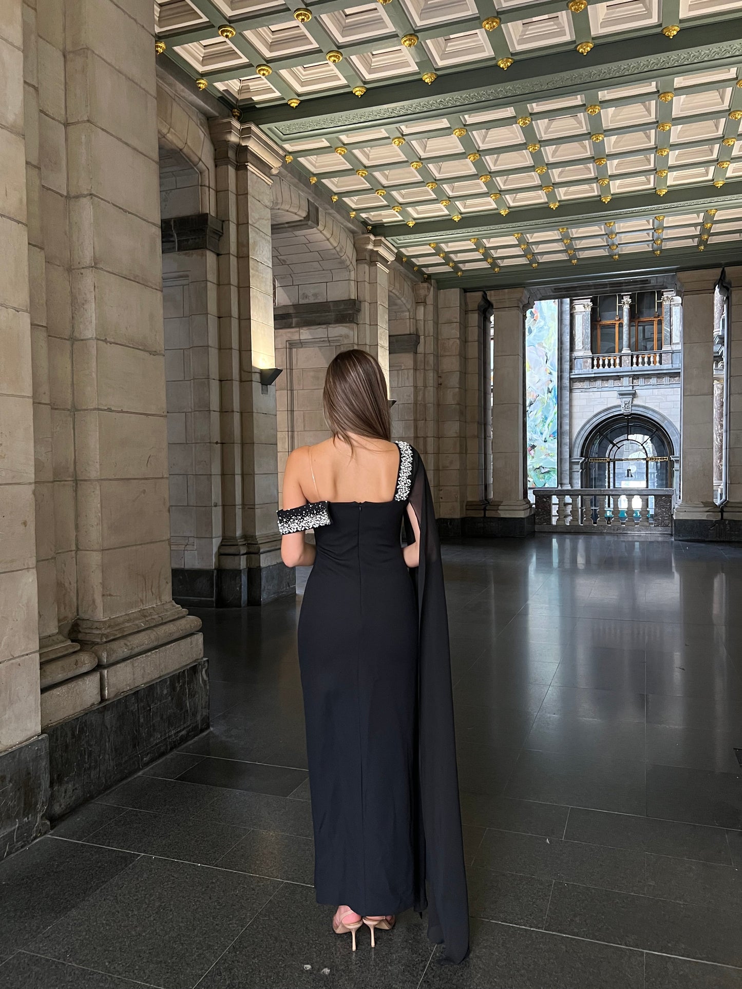 The Muzeya dress black