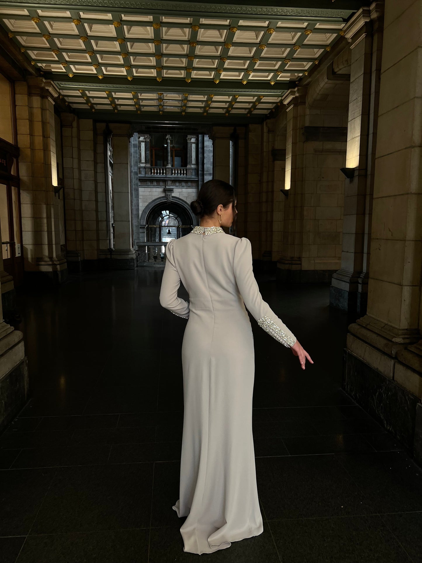 The Azura dress beige