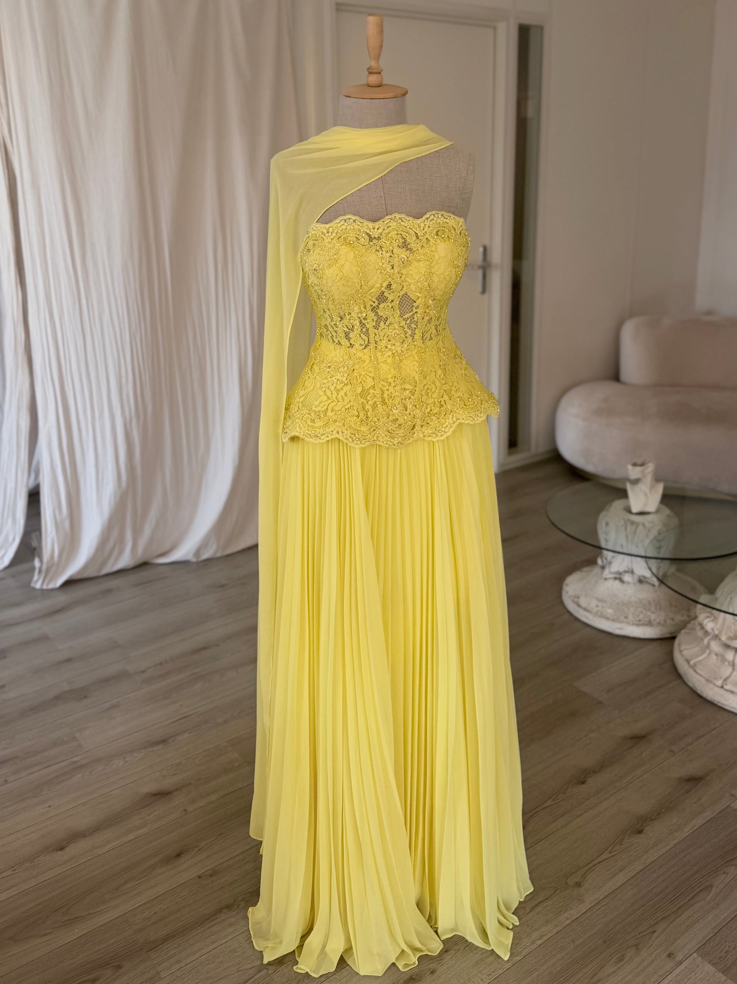 The Arya dress yellow