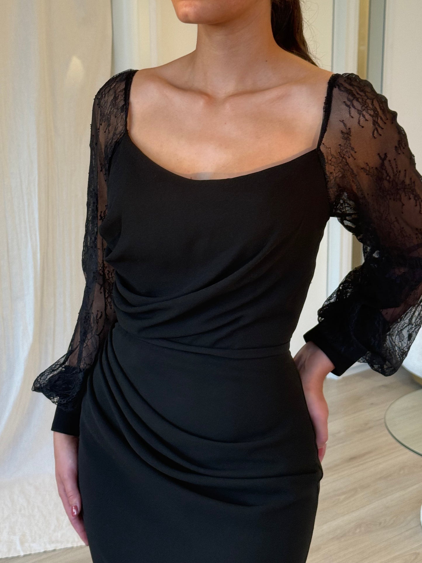 The Dilena dress black