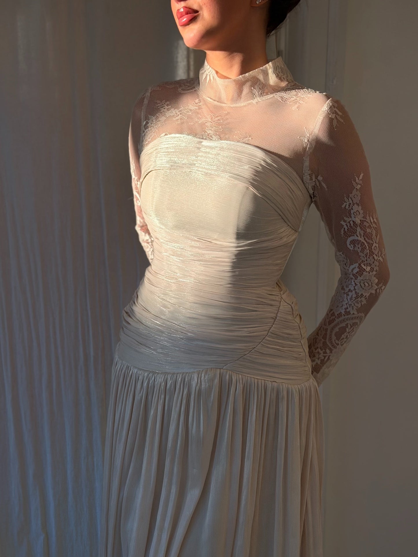 The Alera dress beige