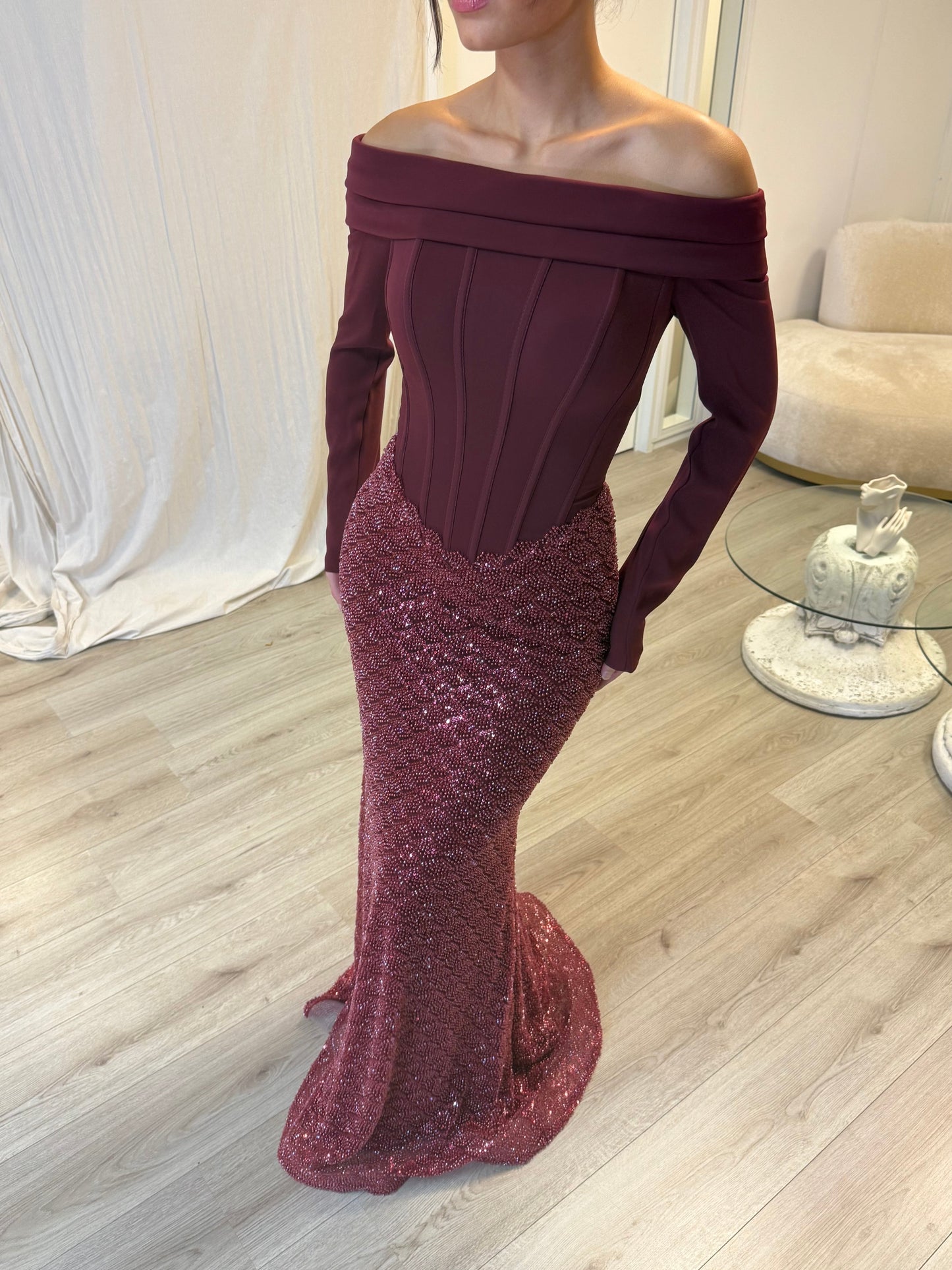 The Elaya dress burgundy