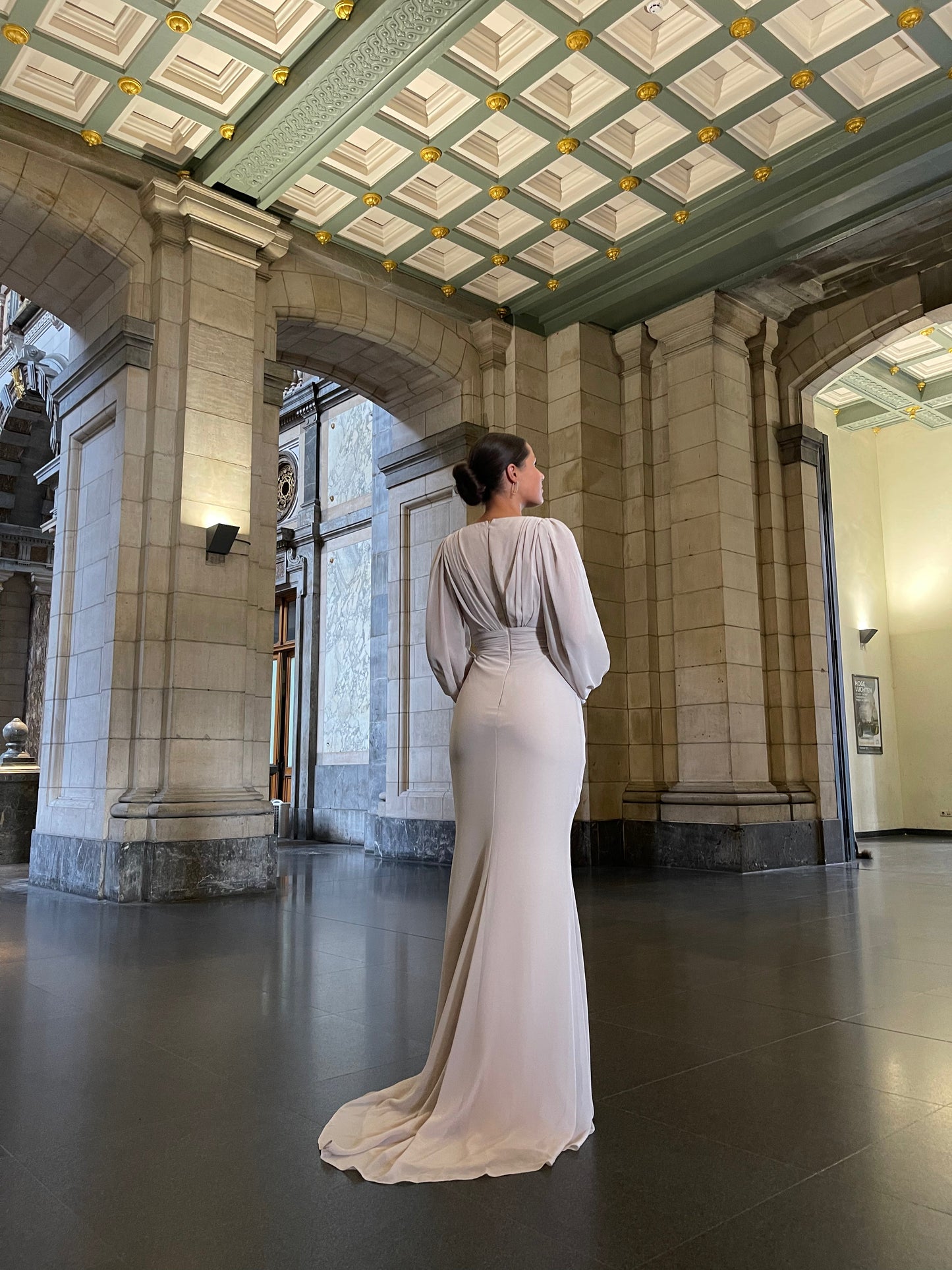 The Sevda dress beige