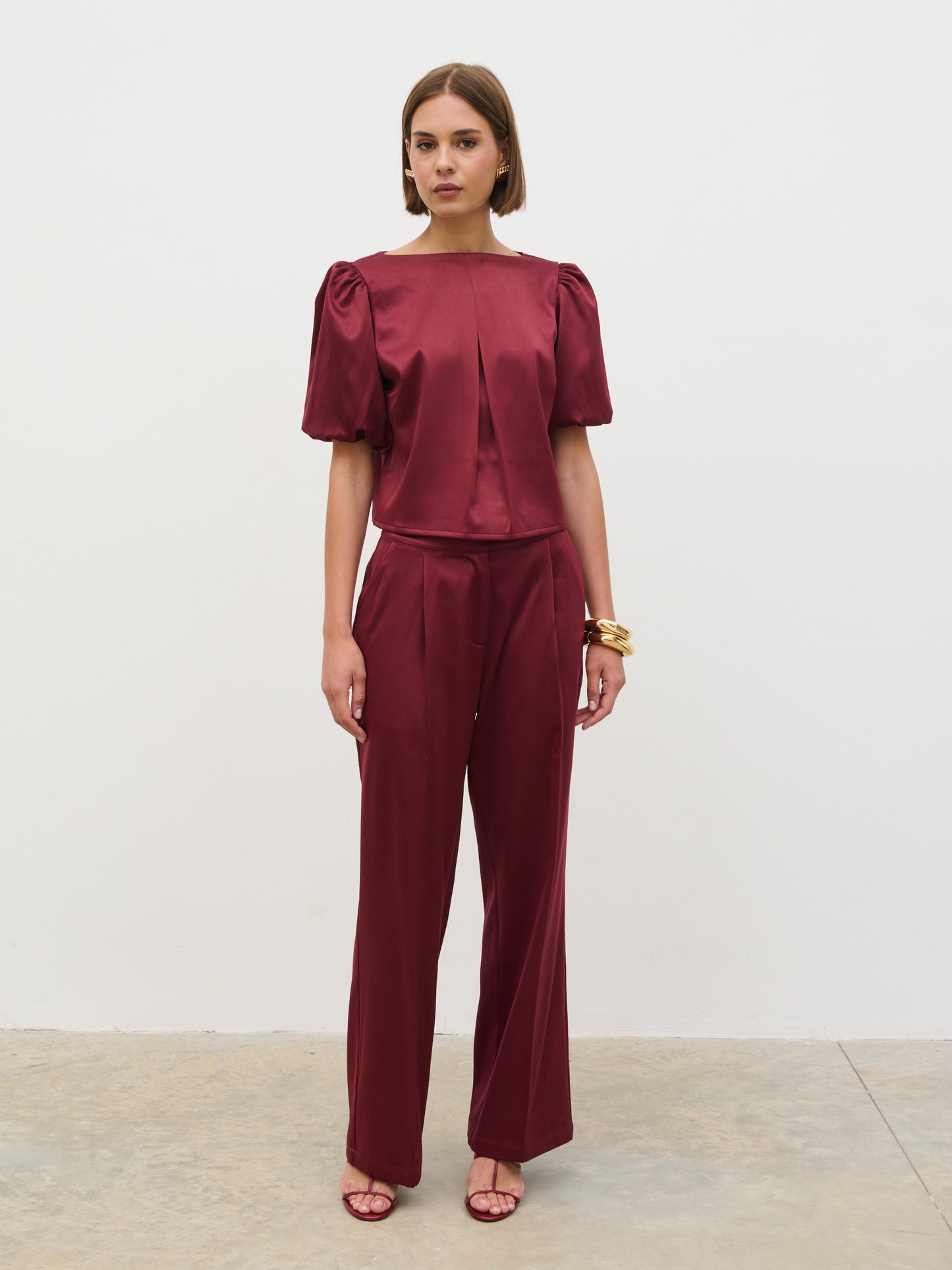 Lorah Puff Sleeve Bonded Satin Top - Wine