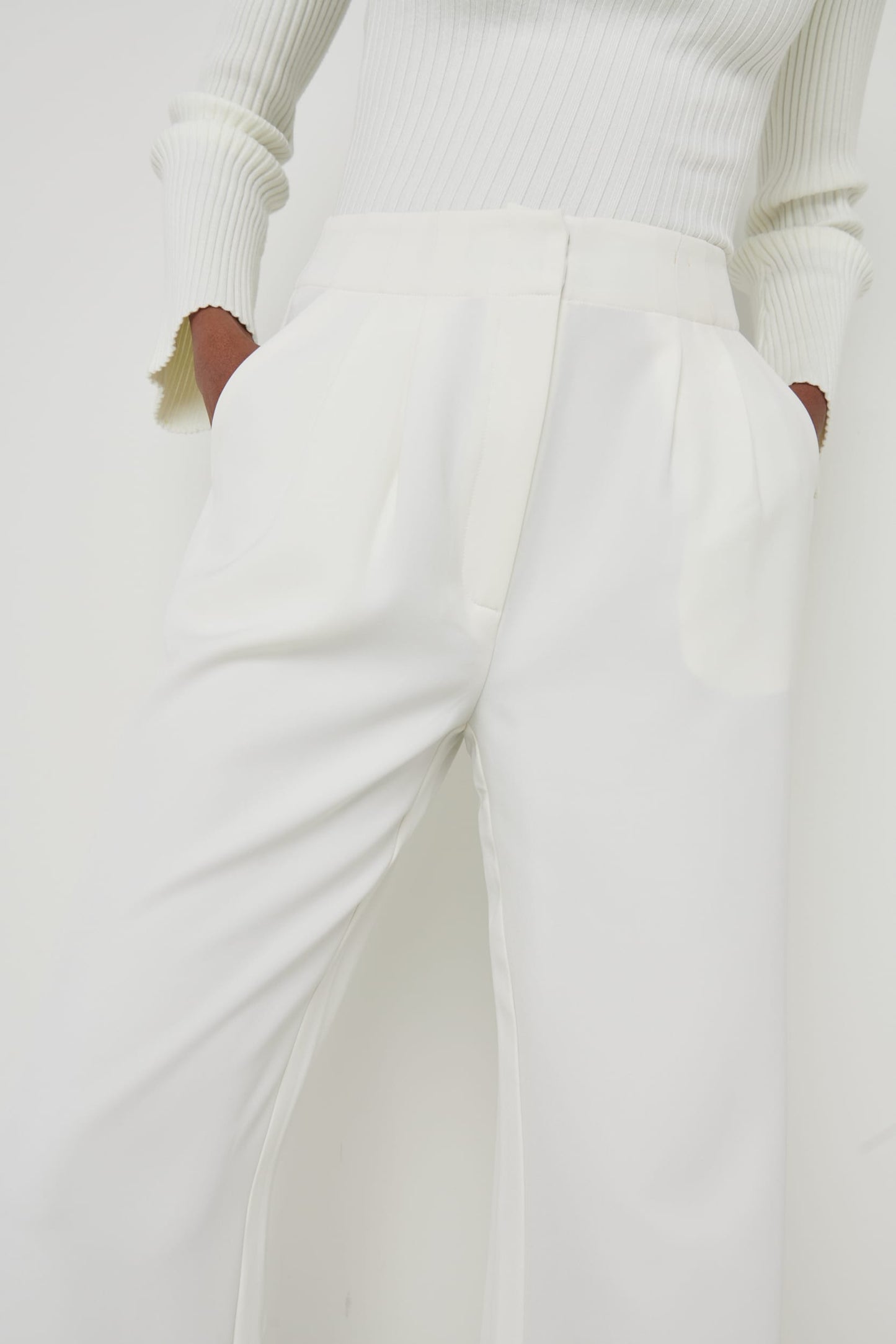 Parker High Waisted Box Pleat Trouser - Cream