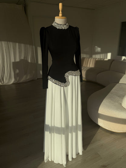 The Daisy dress black and white