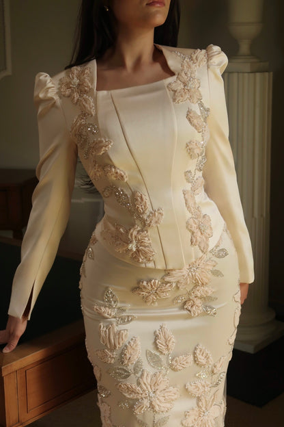 The Valentina dress beige
