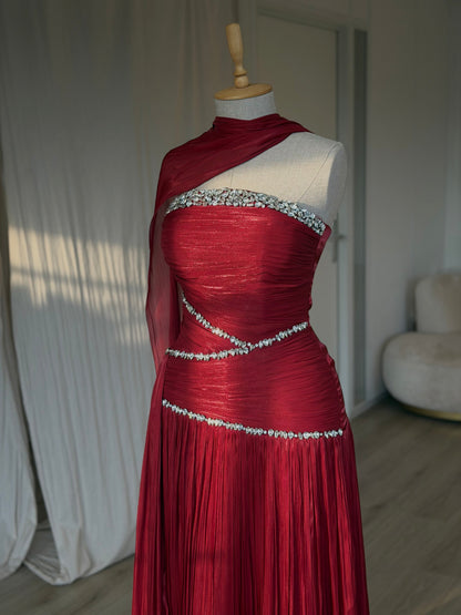 The Alia dress red