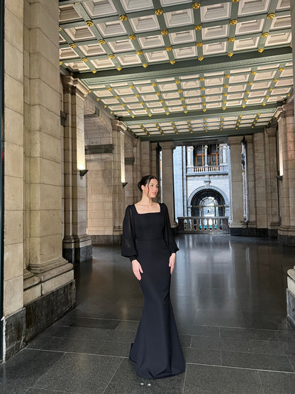 The Ella dress black