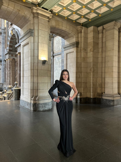 The Melissa dress black