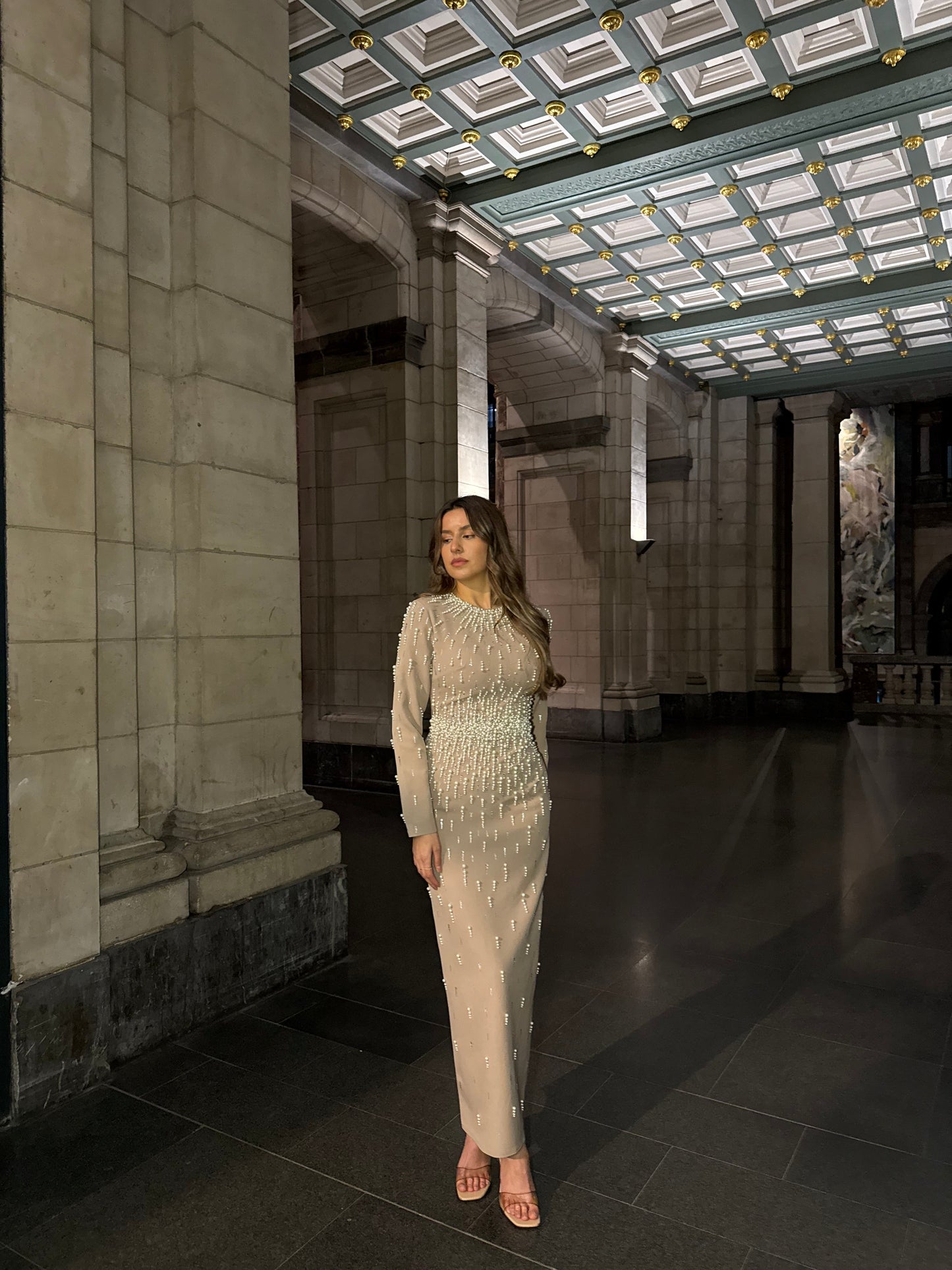 The Viana dress beige