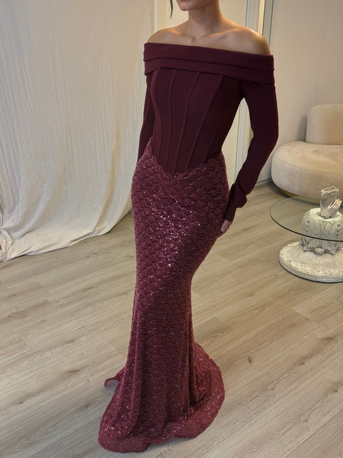 The Elaya dress burgundy