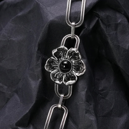 BOUND BLOOM CHOKER