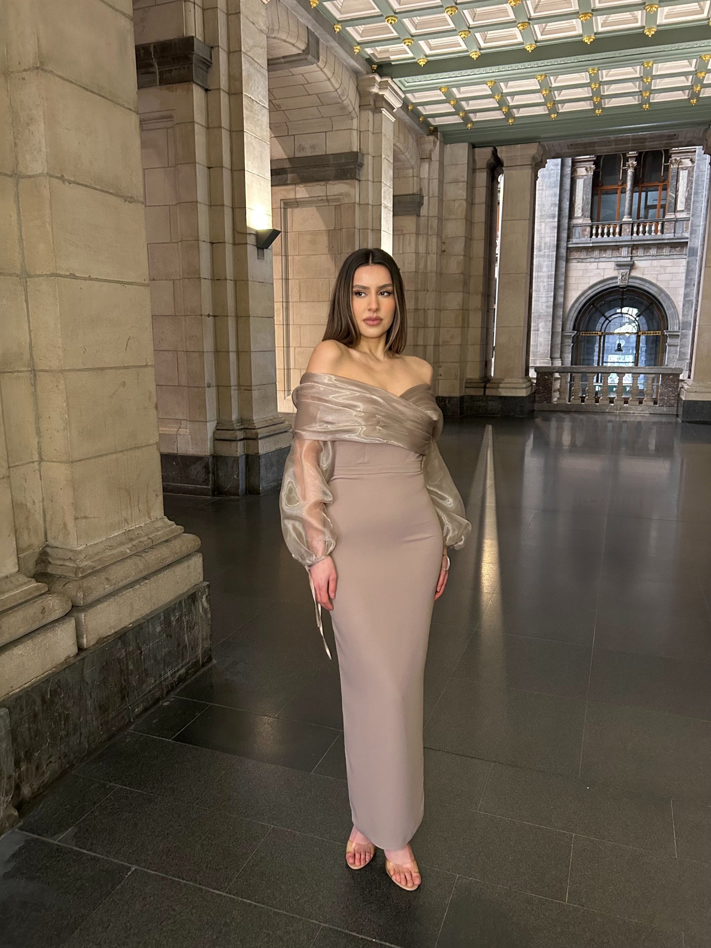 The Lena dress taupe