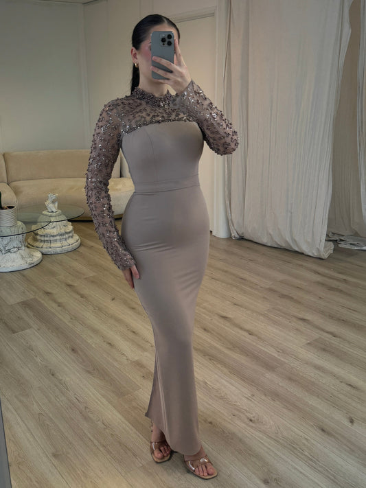 The Darla dress taupe