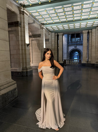 The Elvana dress beige