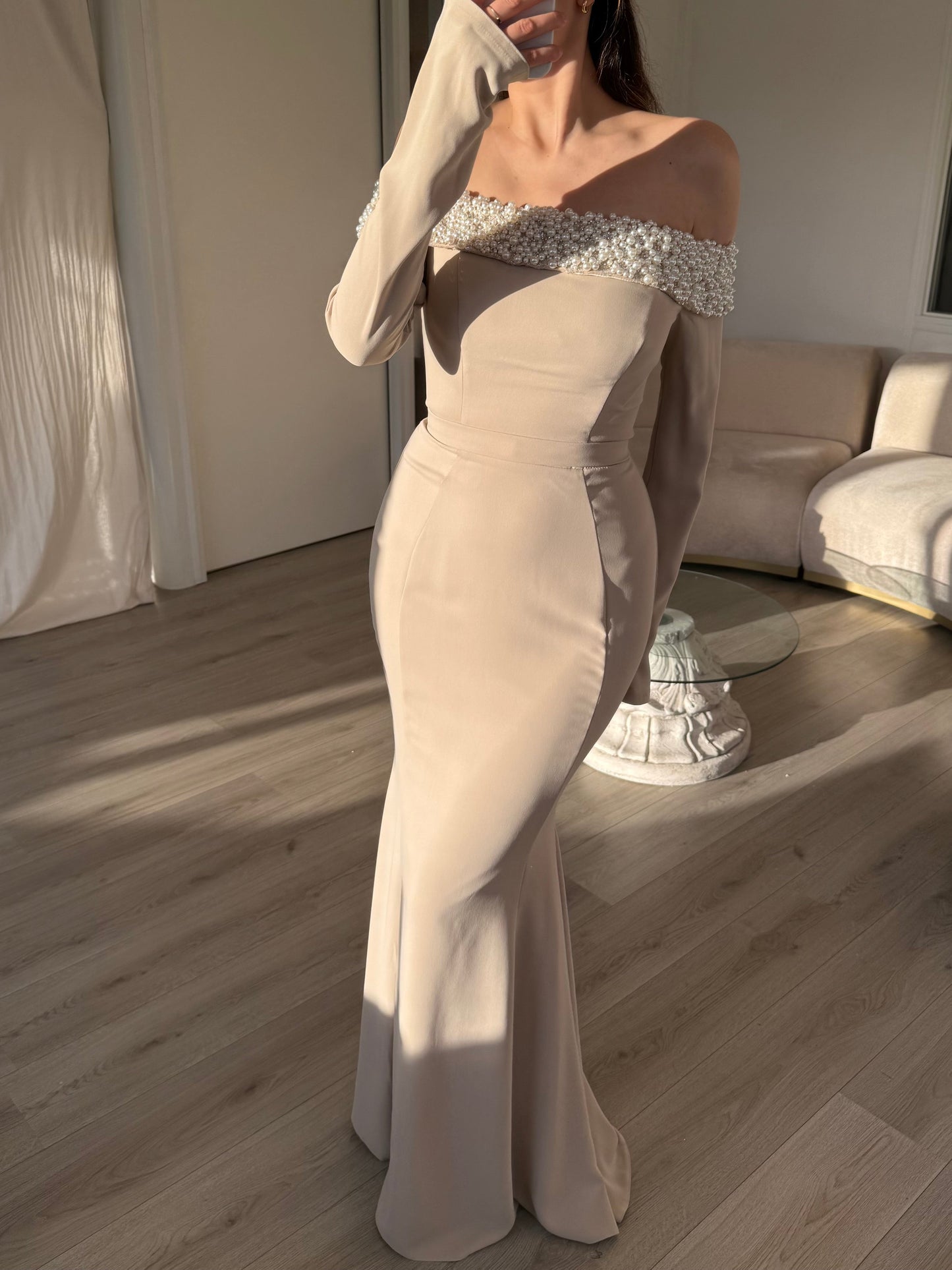 The Elvesa dress beige