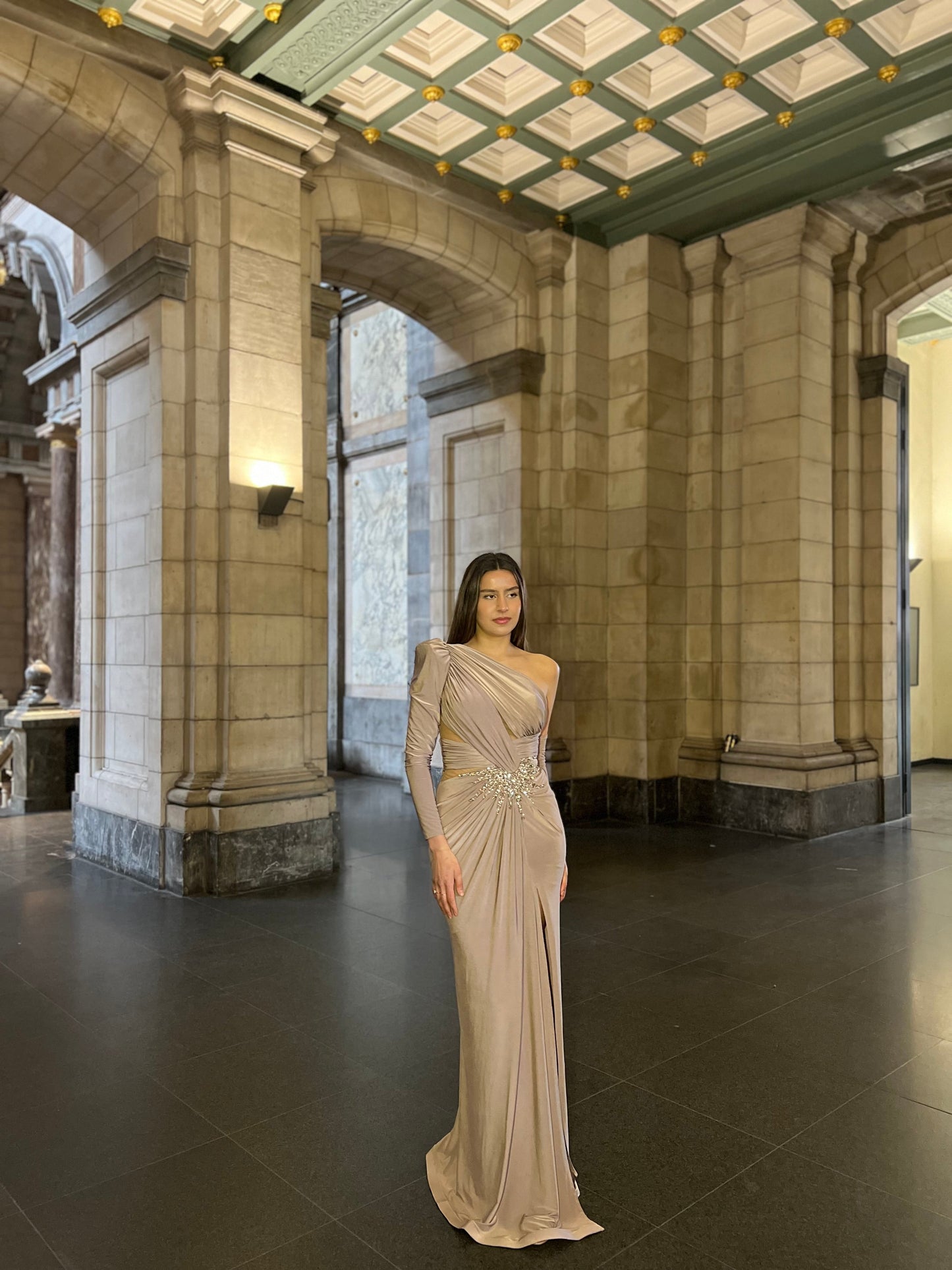 The Melissa dress taupe