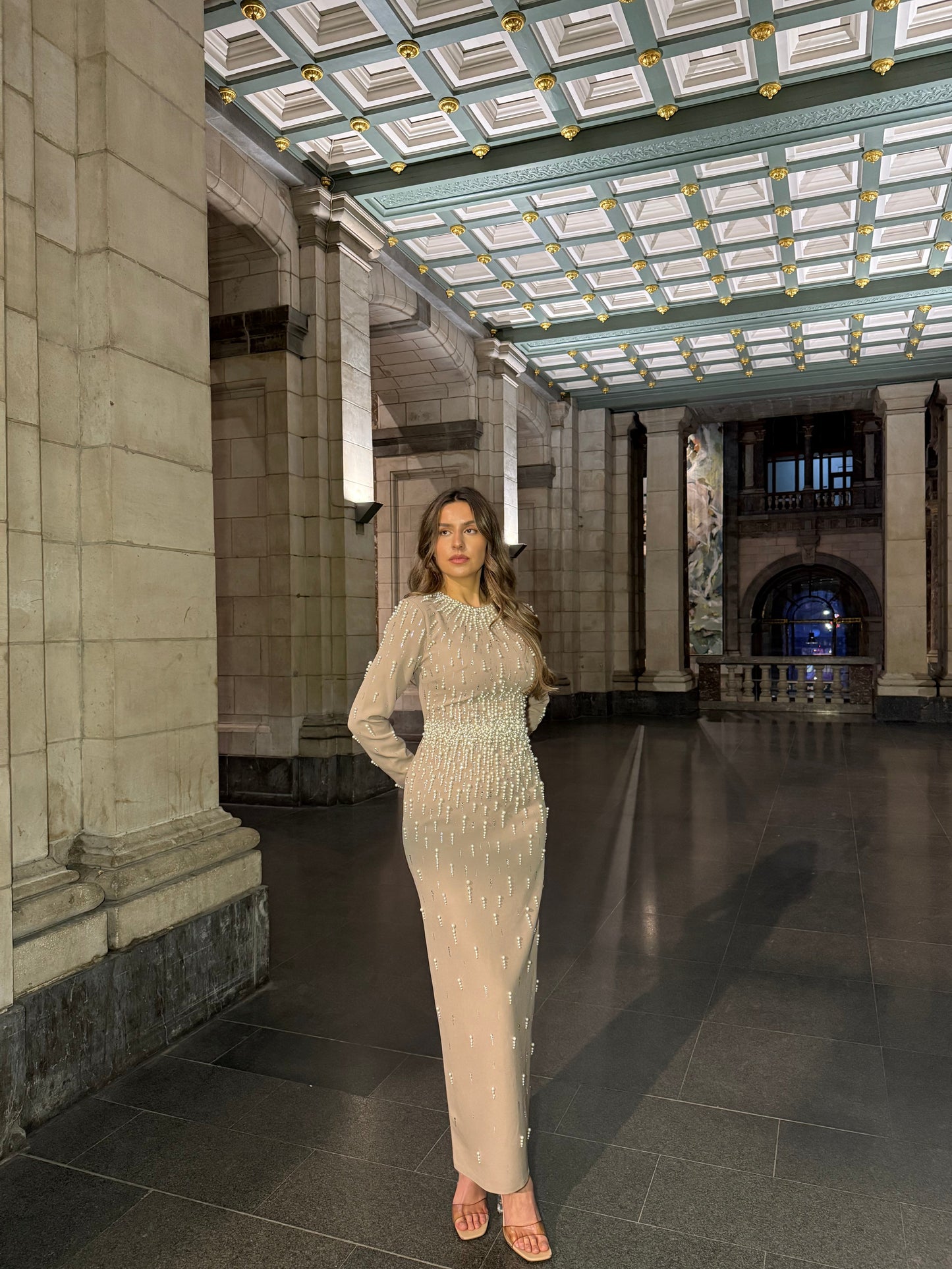 The Viana dress beige