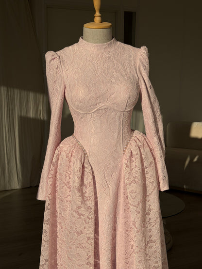 The Lori dress soft pink