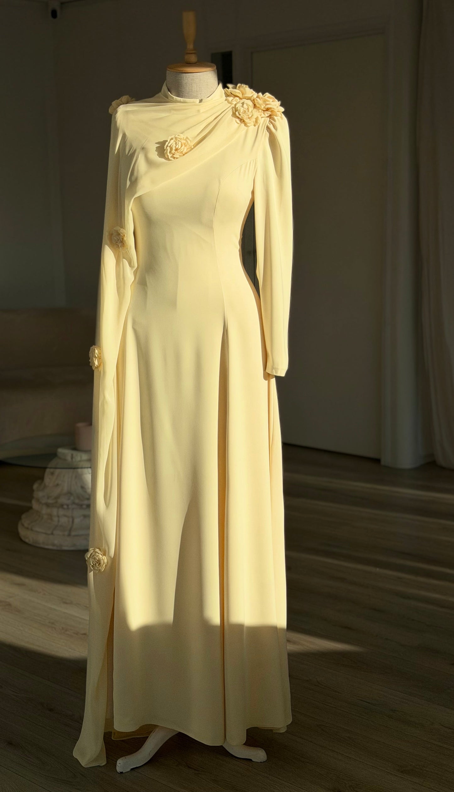 The Iris dress butter yellow