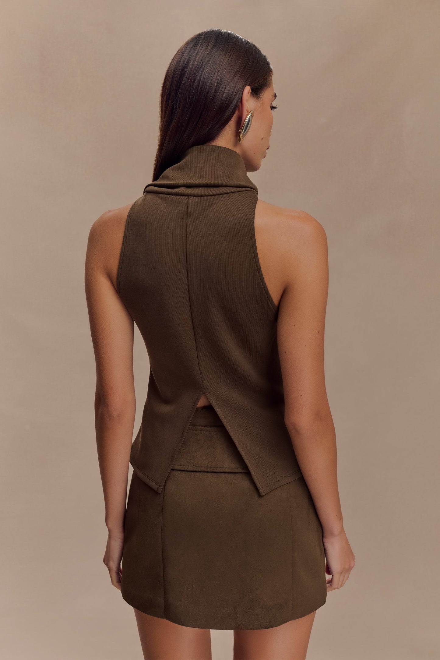 Birdie High Neck Sleeveless Top - Chocolate