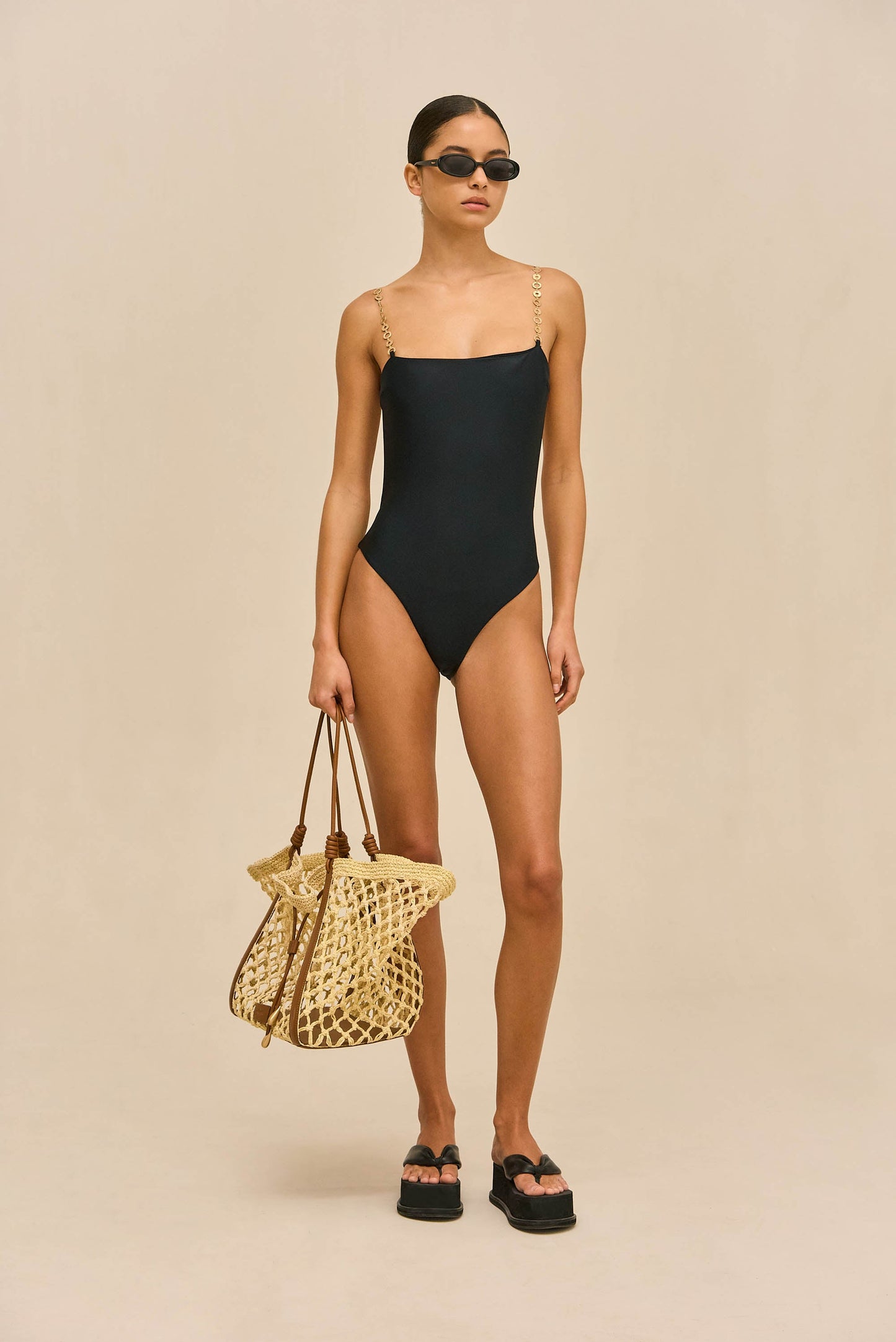 SIYA ONE PIECE - BLACK