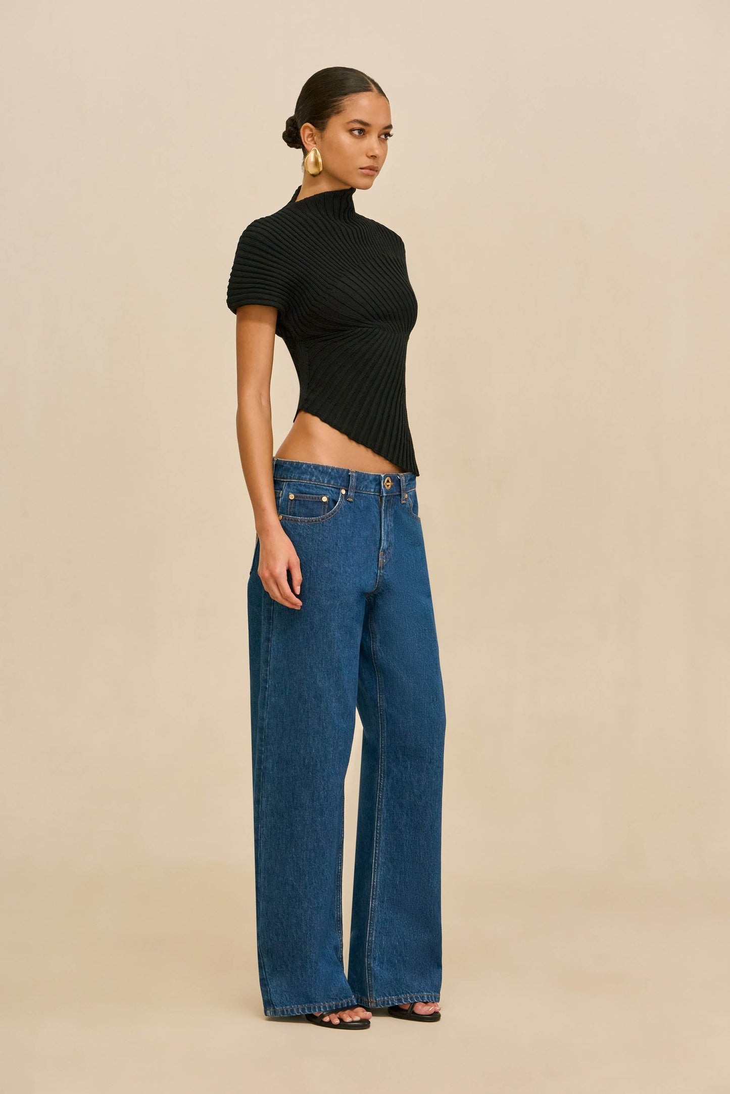 ANNEMIE KNIT TOP - BLACK