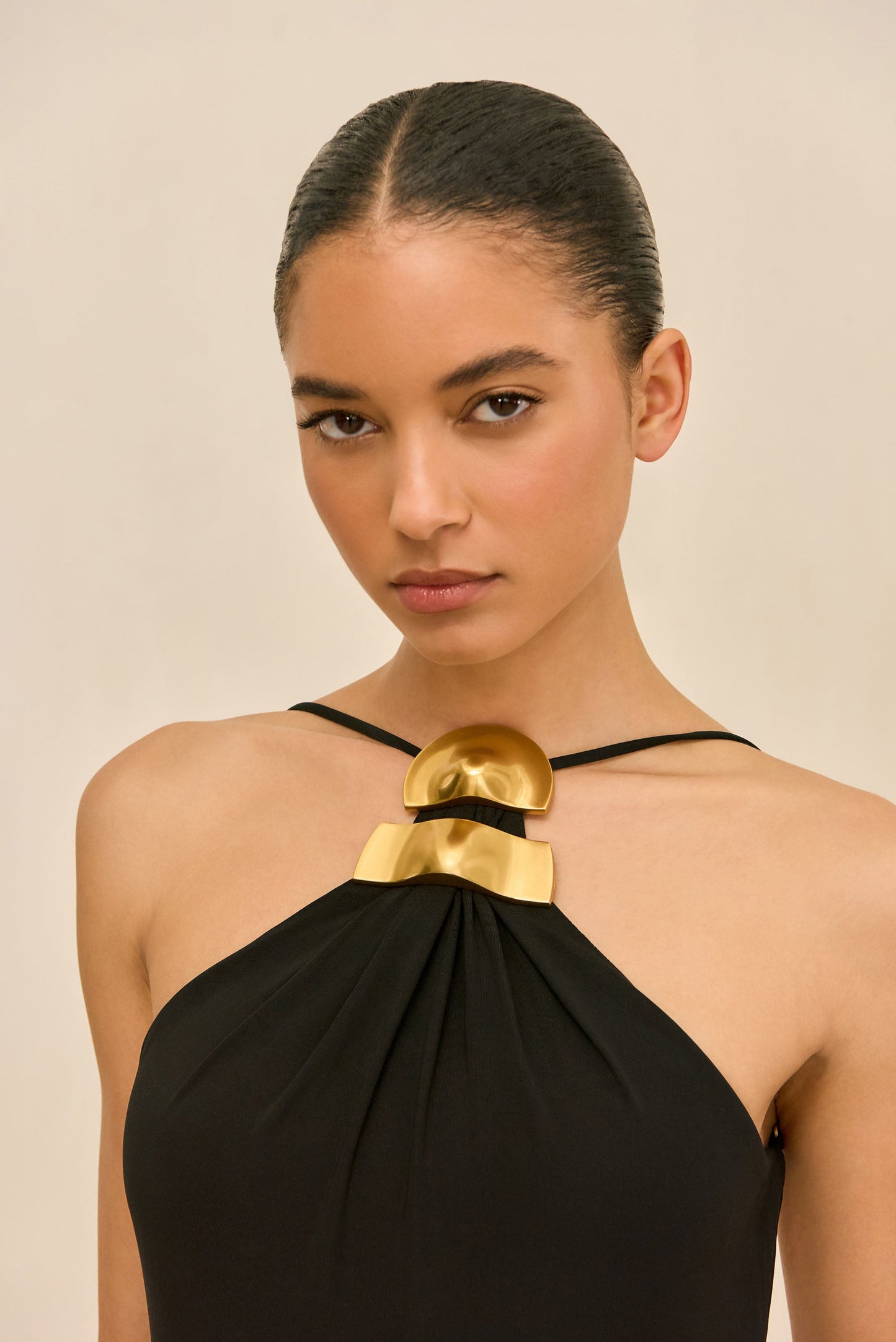 VAELA GOWN - BLACK