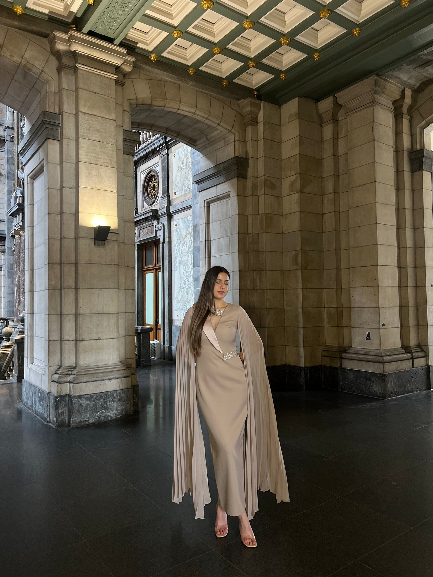The Layal dress beige