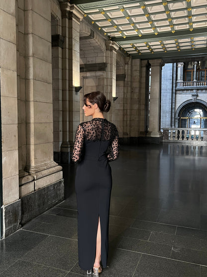 The Darla dress black