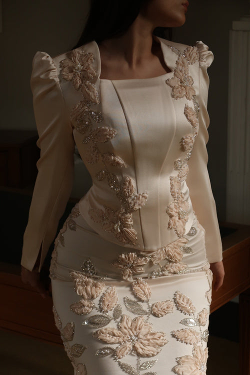 The Valentina dress beige