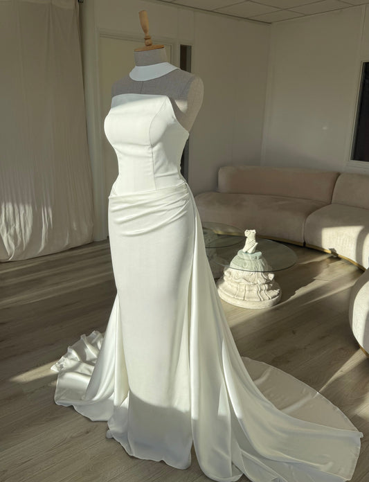 The Asina dress
