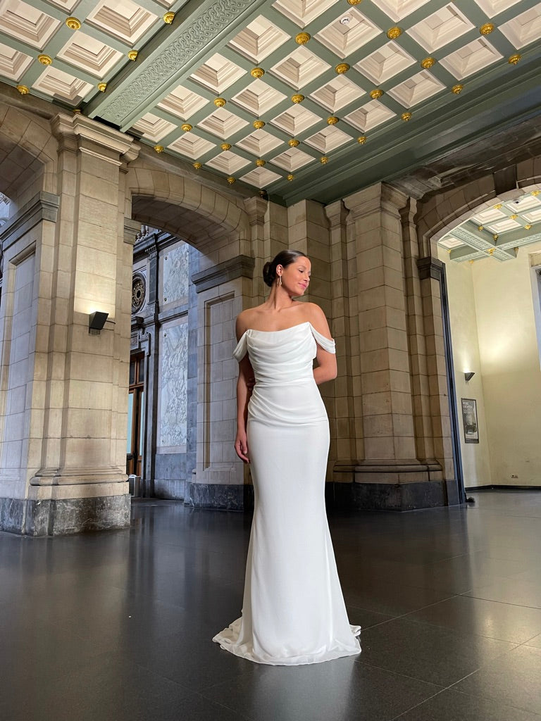 The Meyra dress