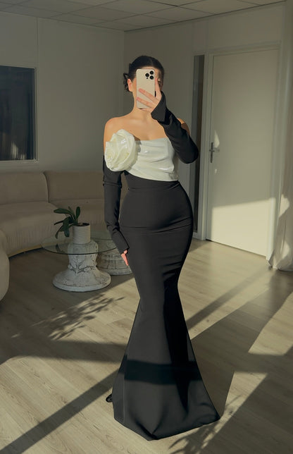 The Eva dress black & white