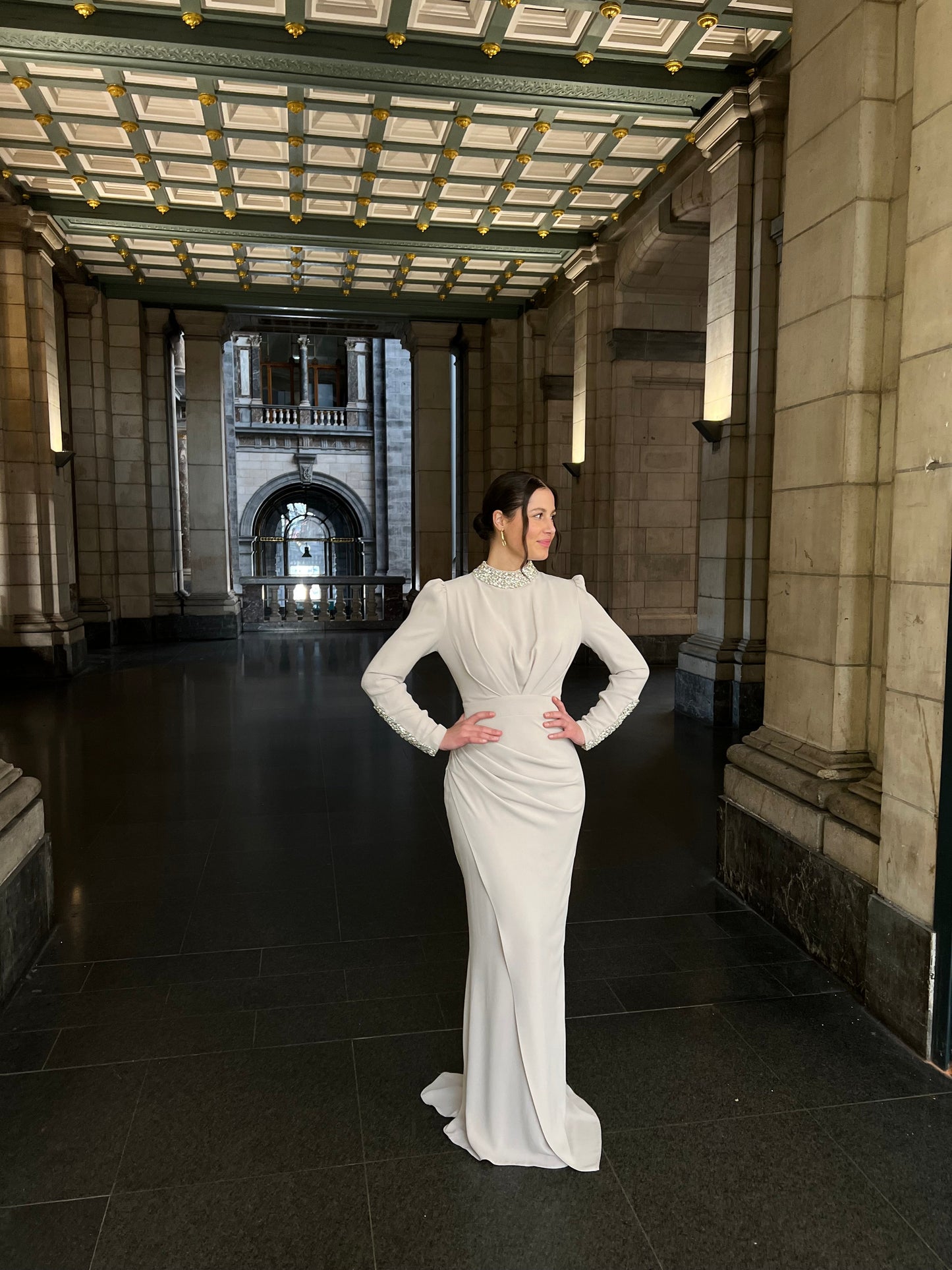 The Azura dress beige
