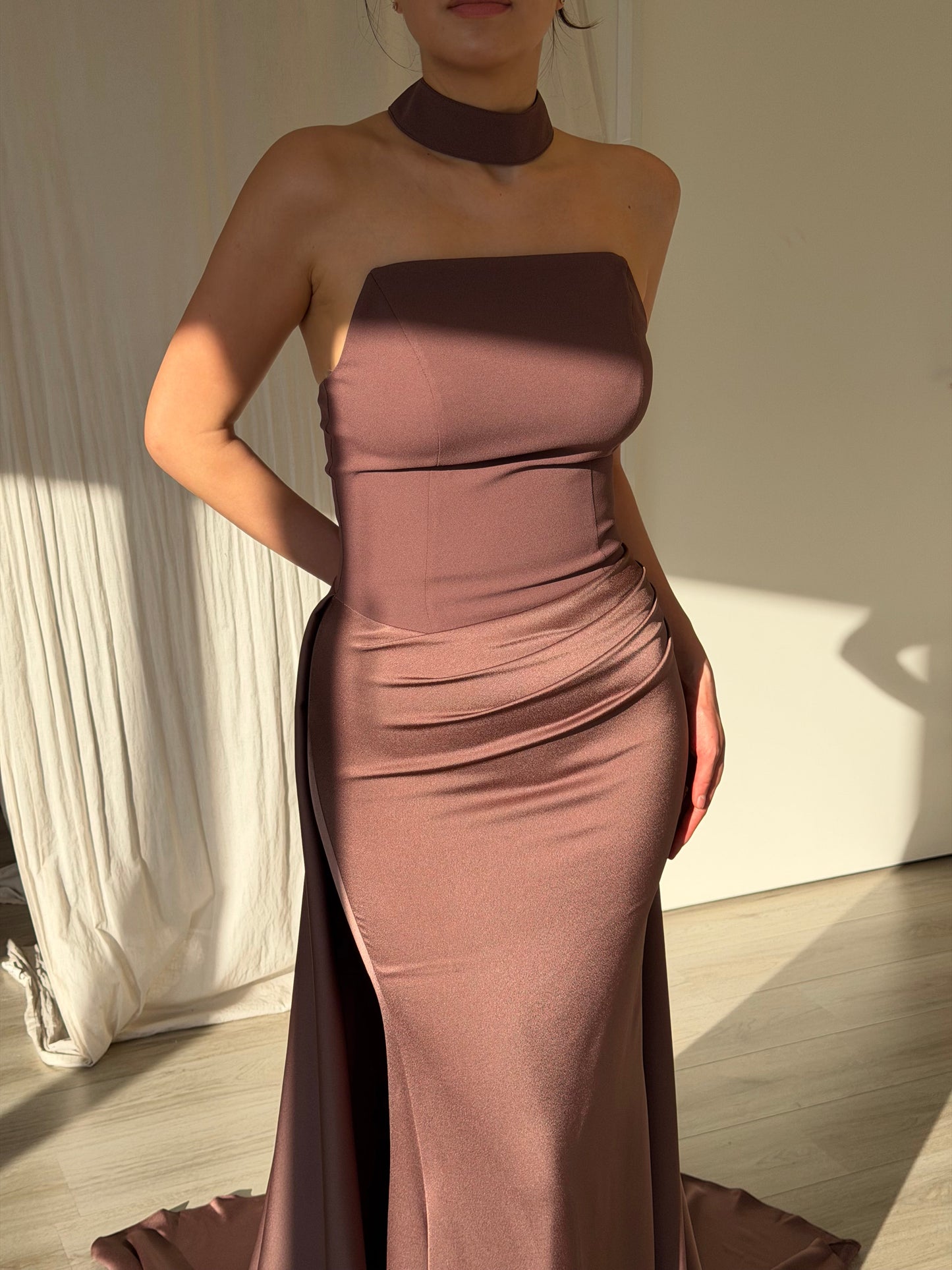 The Asina dress brown