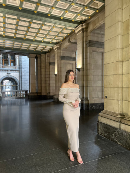 The Amela dress beige