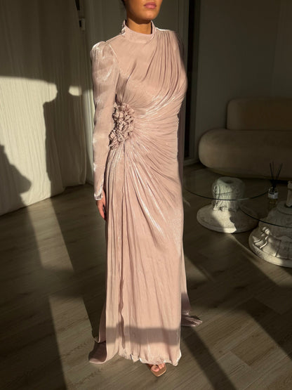 The Amira dress soft pink