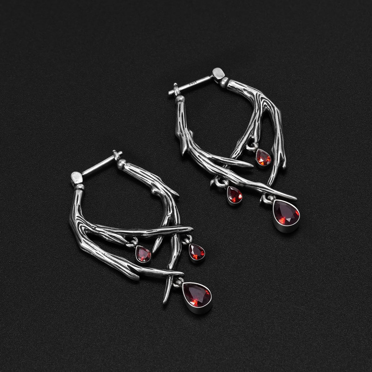 BLOOD THORN EARRINGS