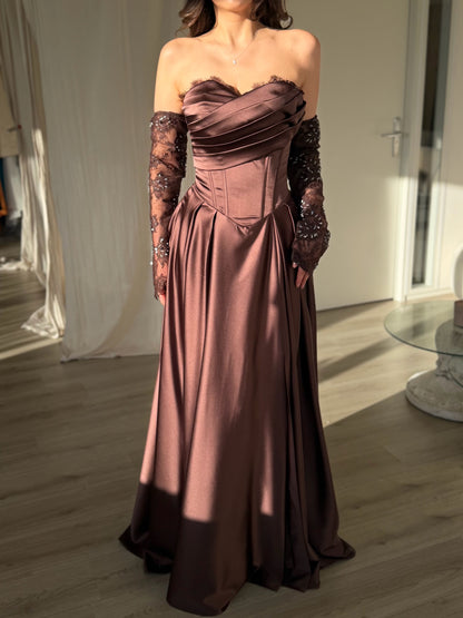 The Simona dress brown