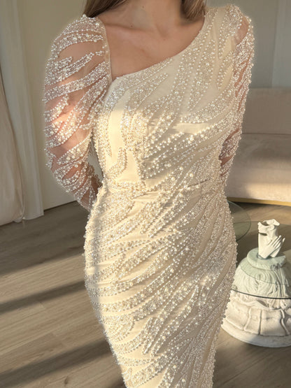 The Nivana dress beige