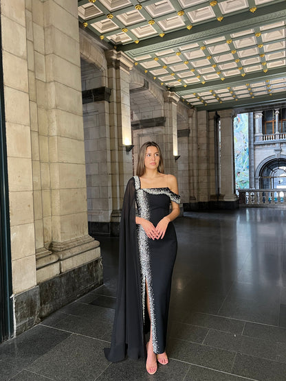 The Muzeya dress black