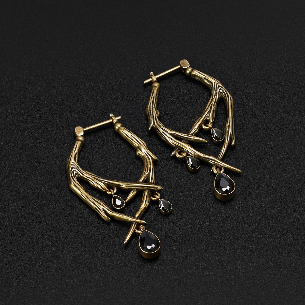BLOOD THORN EARRINGS