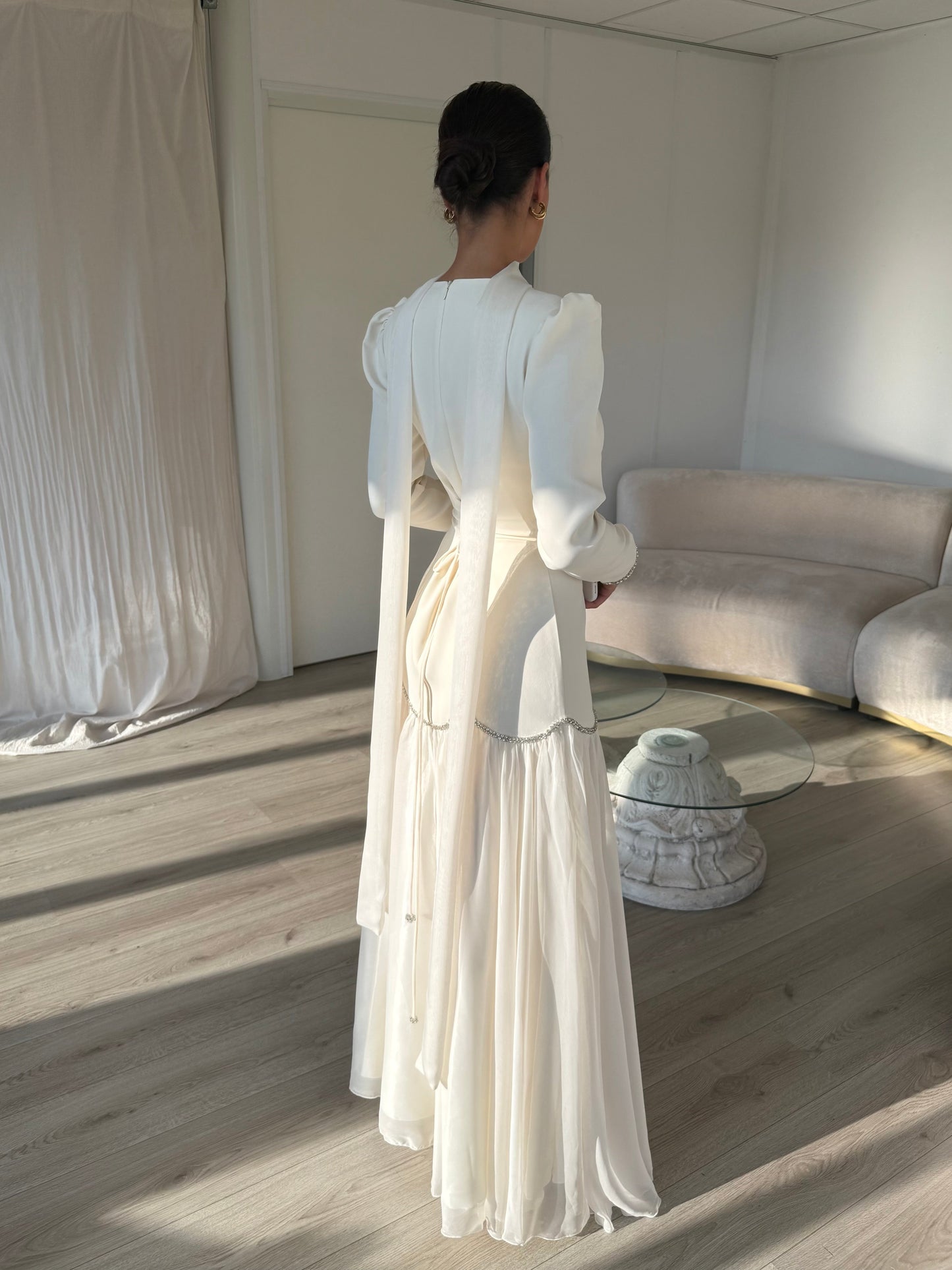 The Amoza dress ivory