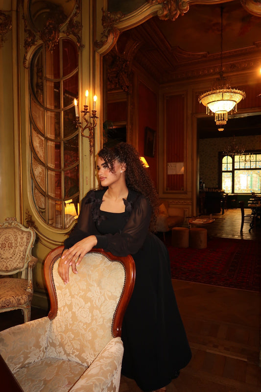 The Berna dress black