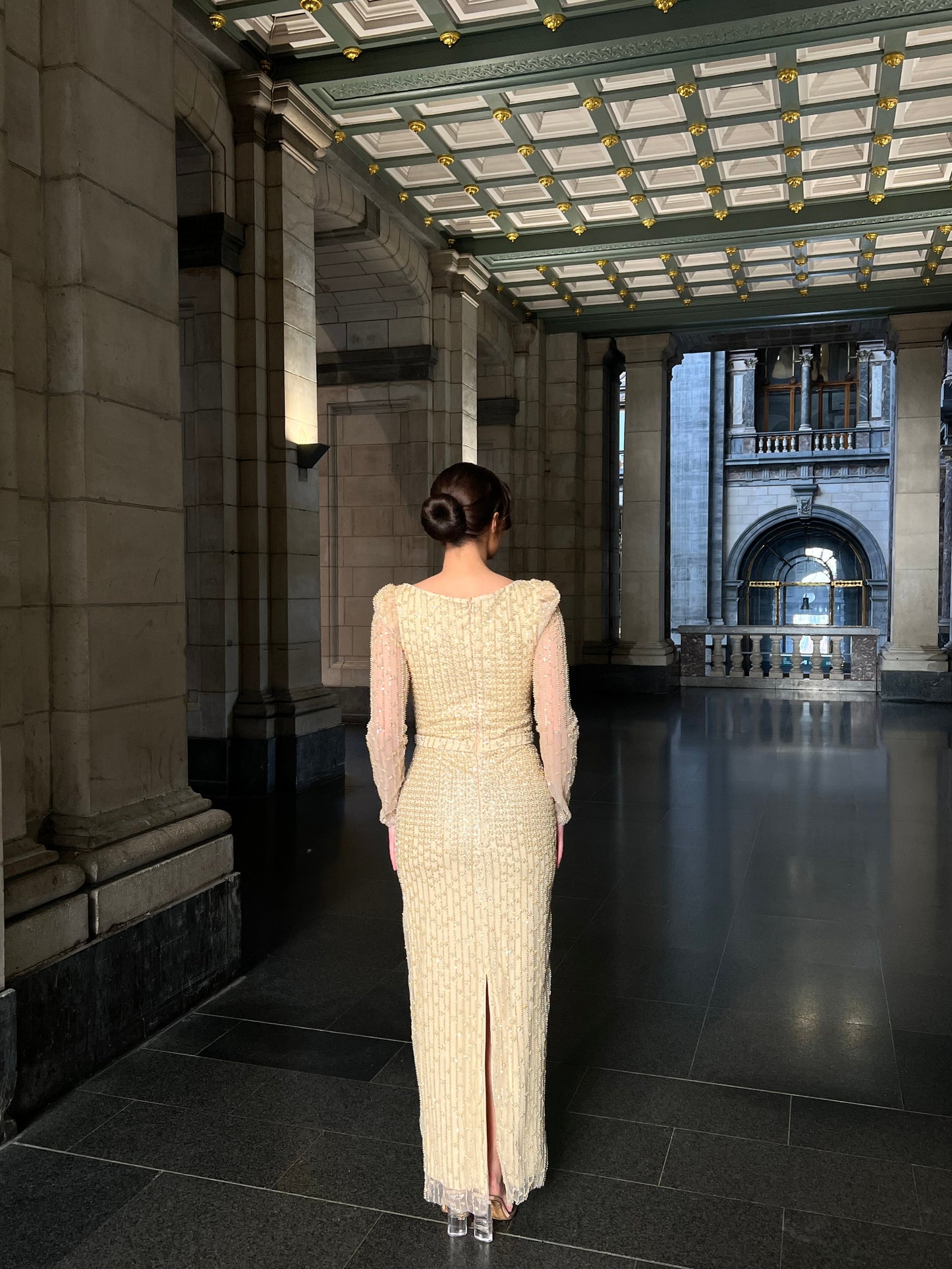 The Erva dress beige gold